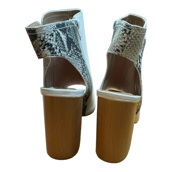 Qupid White and Snake Print Ankle Bootie - Picture 3 of 16